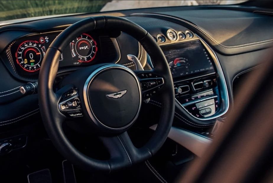 Aston Martin DBX