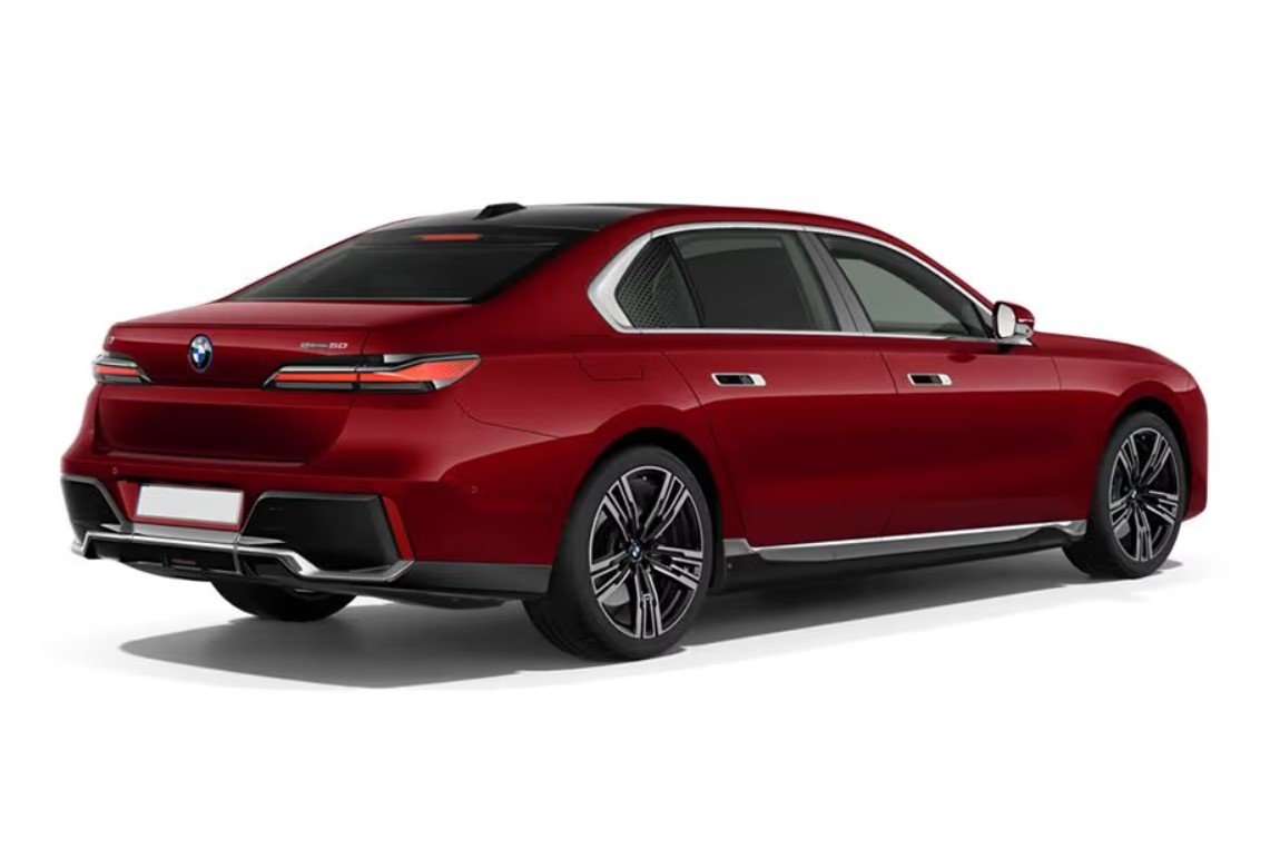 BMW i7