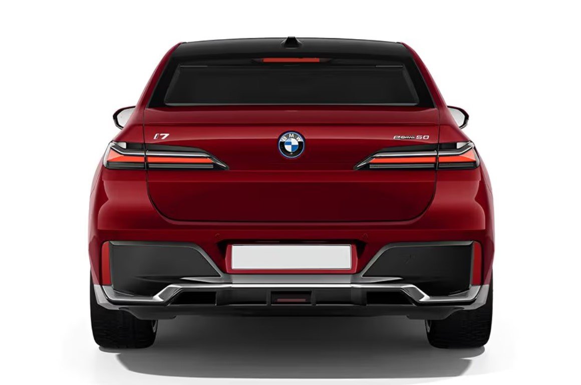 BMW i7