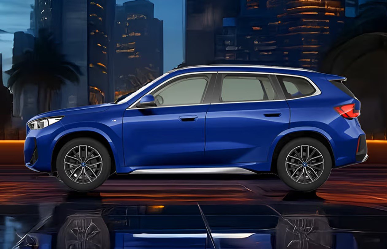 BMW iX1