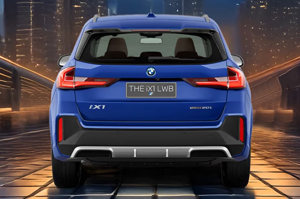 BMW iX1
