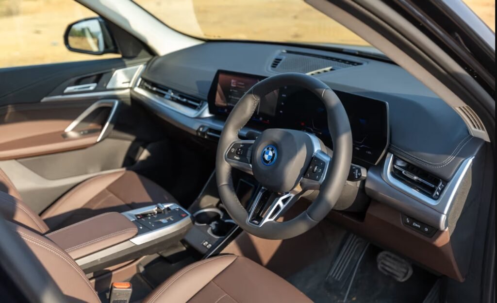 BMW iX1