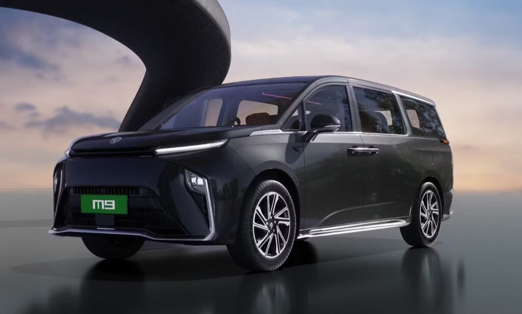 MG Motor M9
