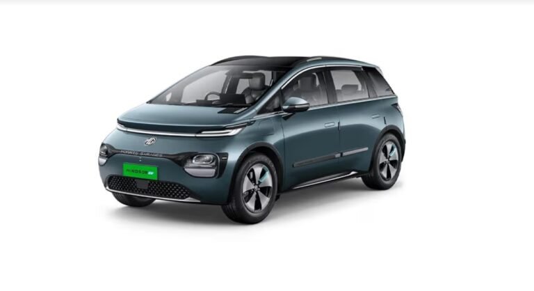 MG Motor Windsor EV Left Front Three Quarter Image