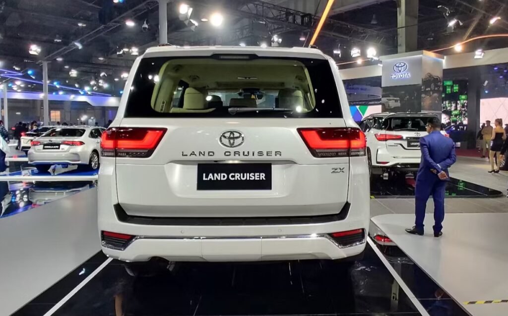 Toyota Land Cruiser 300
