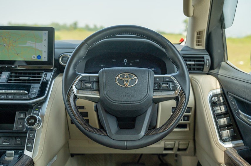 Toyota Land Cruiser 300