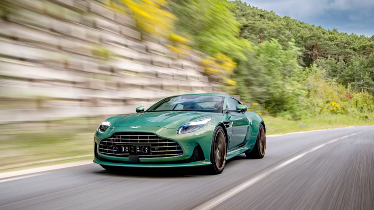 Aston Martin DB12