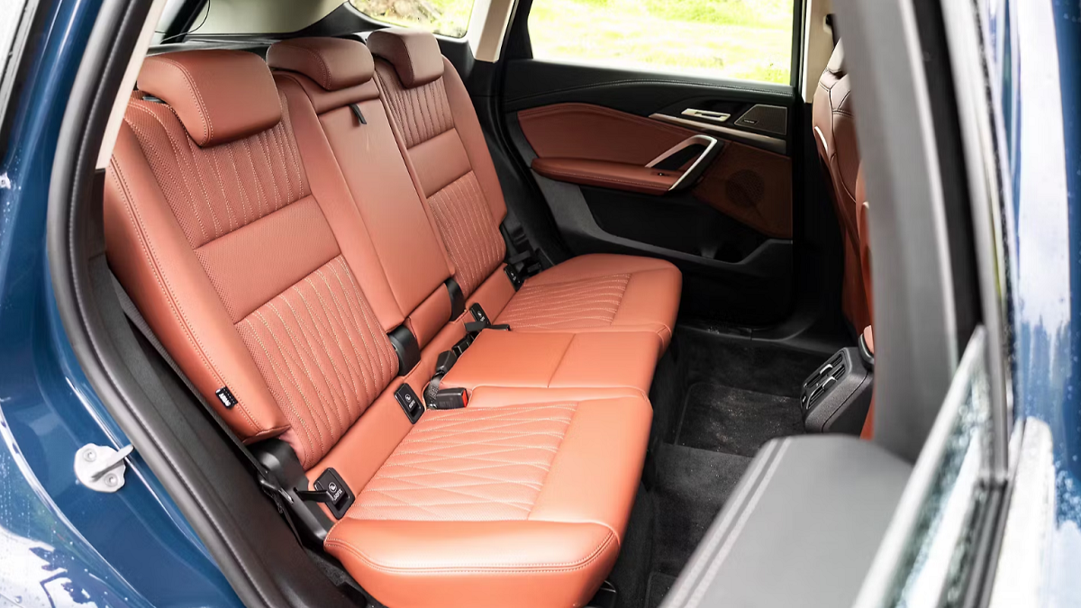 BMW X1 LWB